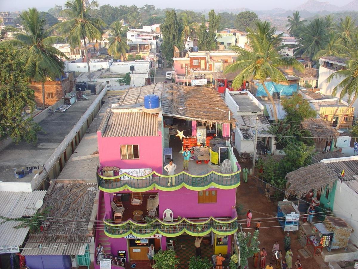 Vicky'S Home Stay Hampi Exterior photo