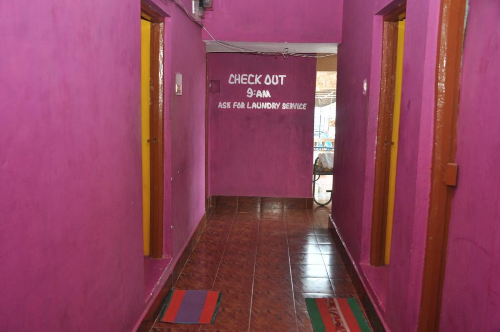 Vicky'S Home Stay Hampi Exterior photo